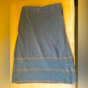 Turquoise knit skirt